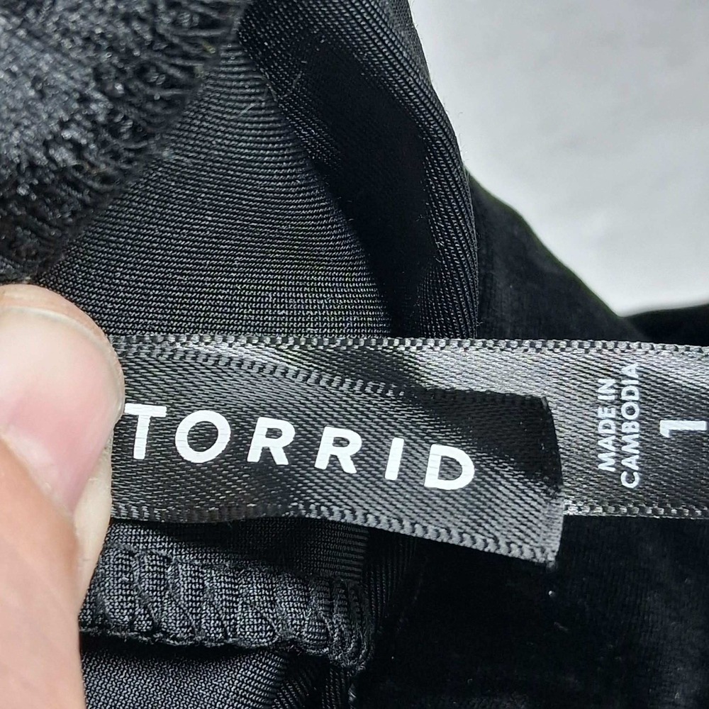 Torrid Black Velvet Crushed Leggings Pants‎ Size 1 - Picture 3 of 6